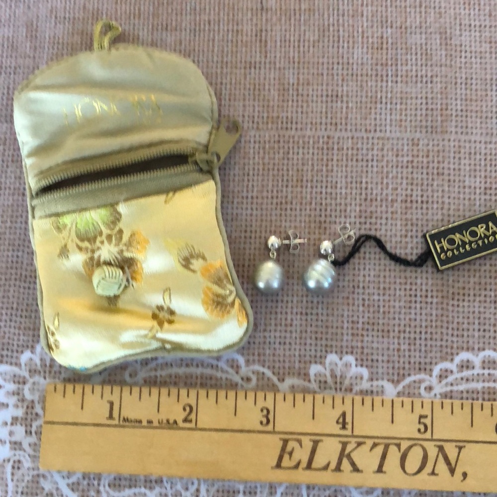 Honora Freshwater pearl gray earrings